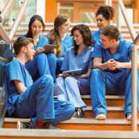 Estudantes com inscrição gratuita